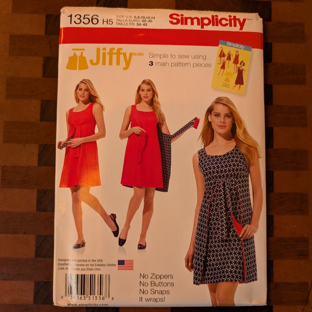 Simplicity 1356 - Uncut - Jiffy - Sizes 6-14 - 1970s Reversible Wrap Dress